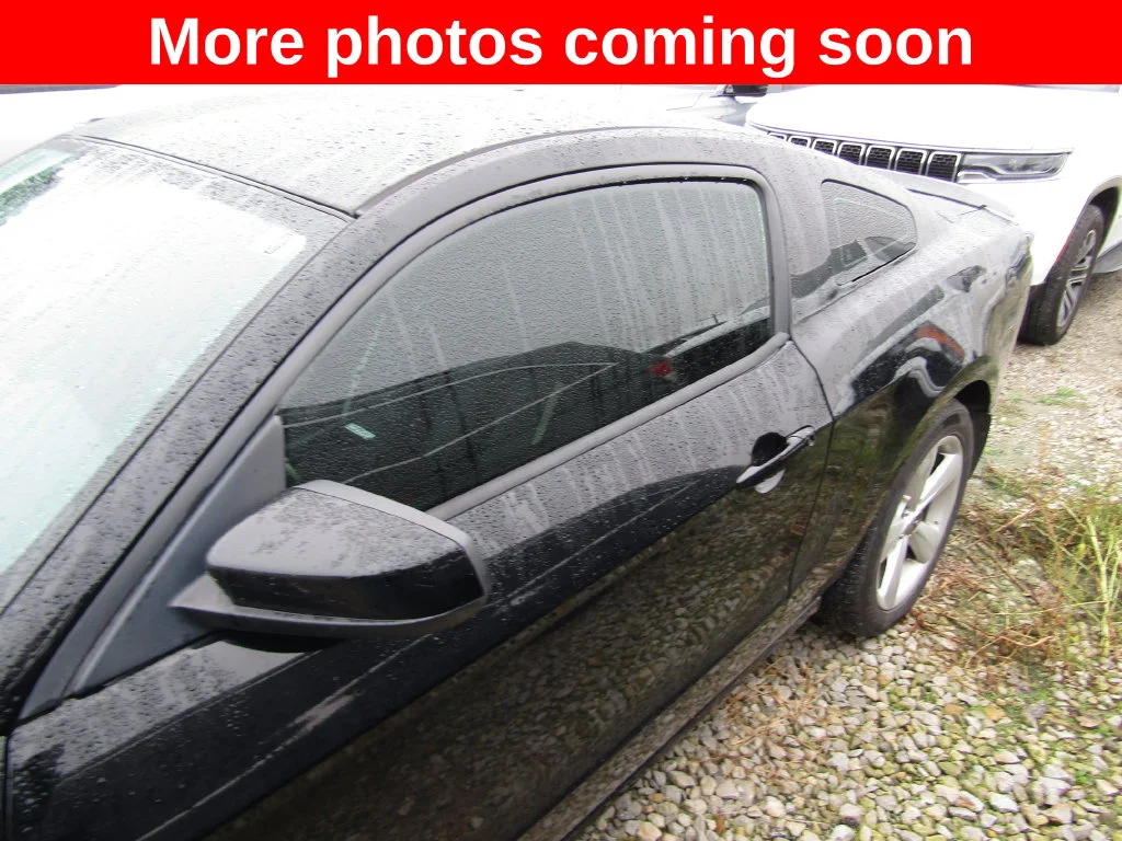 Used 2014 Black Ford GT image 2
