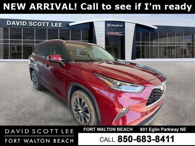 2021 Toyota Highlander XLE 4x2 V6's photo