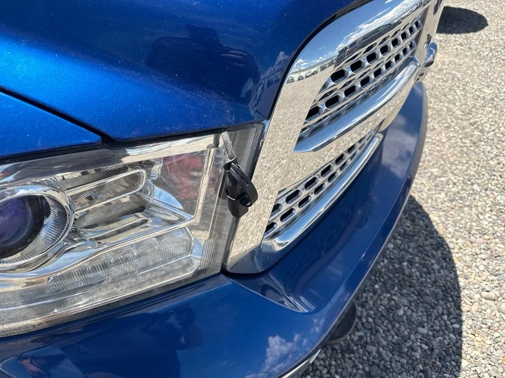 Used 2015 Blue Streak Ram Laramie image 29