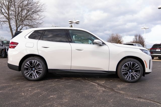 New 2026 Alpine White BMW 30 xDrive image 2