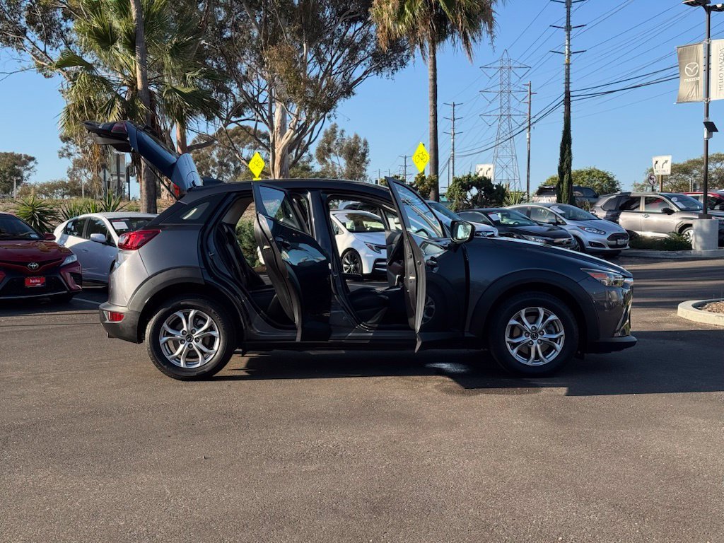 Used 2016 Gray Mazda Touring image 29
