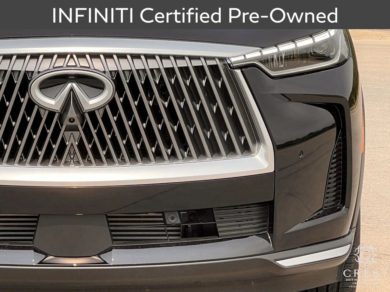 Certified Used 2026 Mineral Black INFINITI LUXE image 11