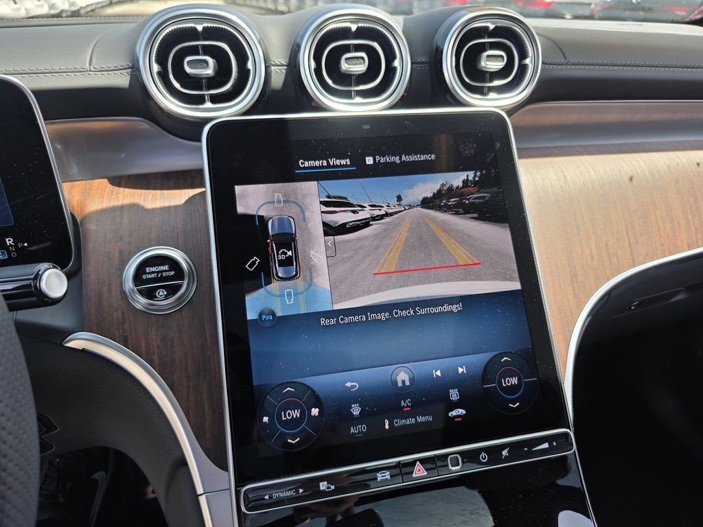New 2026 Polar White Mercedes-Benz GLC 300 image 27