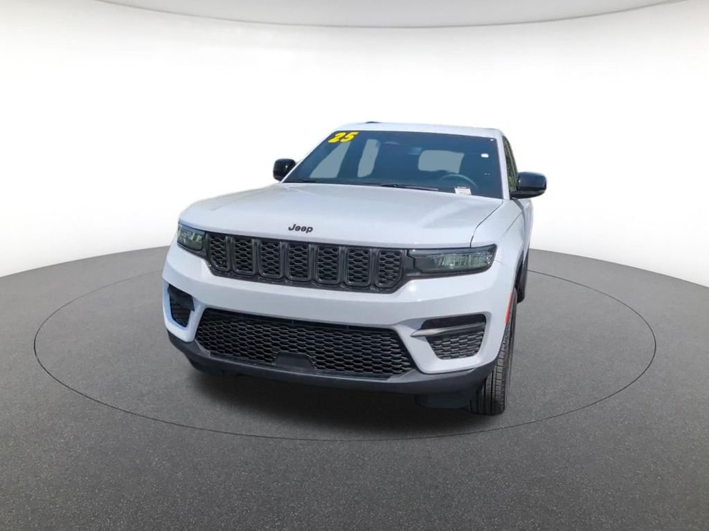 Certified Used 2025 White Jeep Altitude image 16