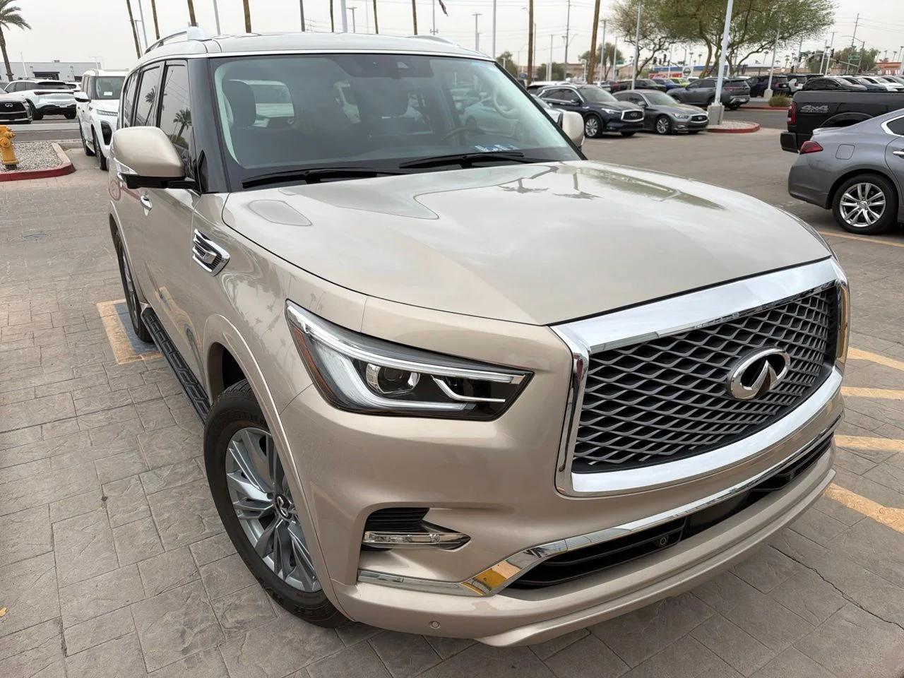 Certified Used 2024 Champagne Quartz INFINITI Luxe image 3