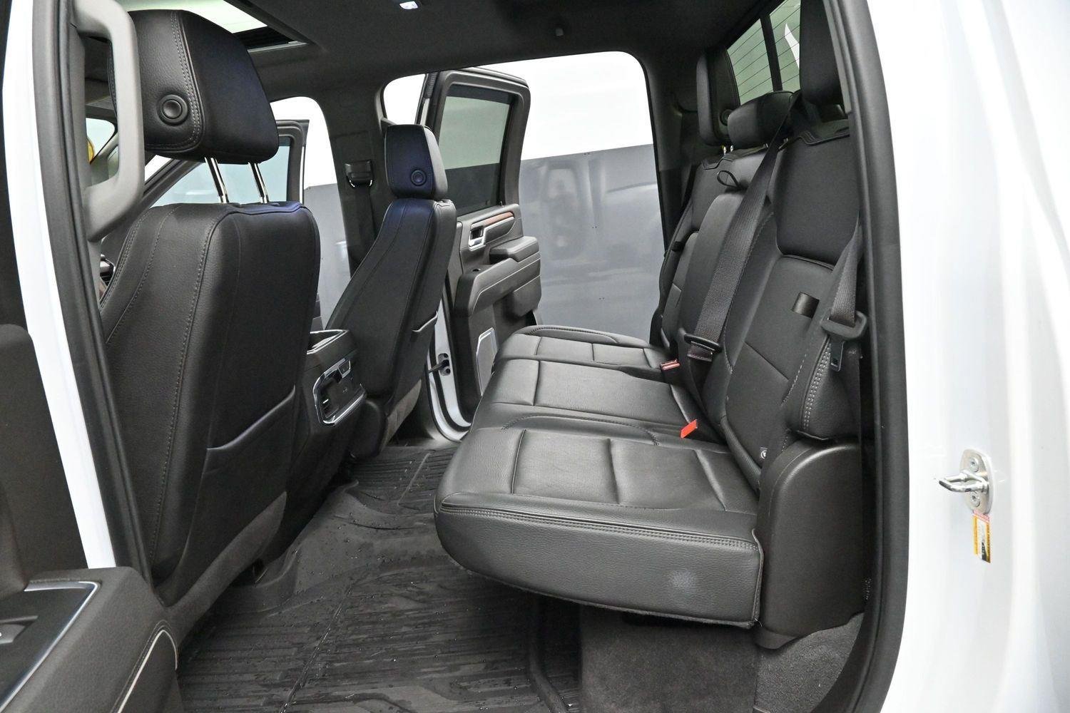 Used 2024 White Frost Tricoat GMC Denali image 31