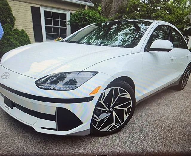 Used 2023 White Hyundai Limited image 1