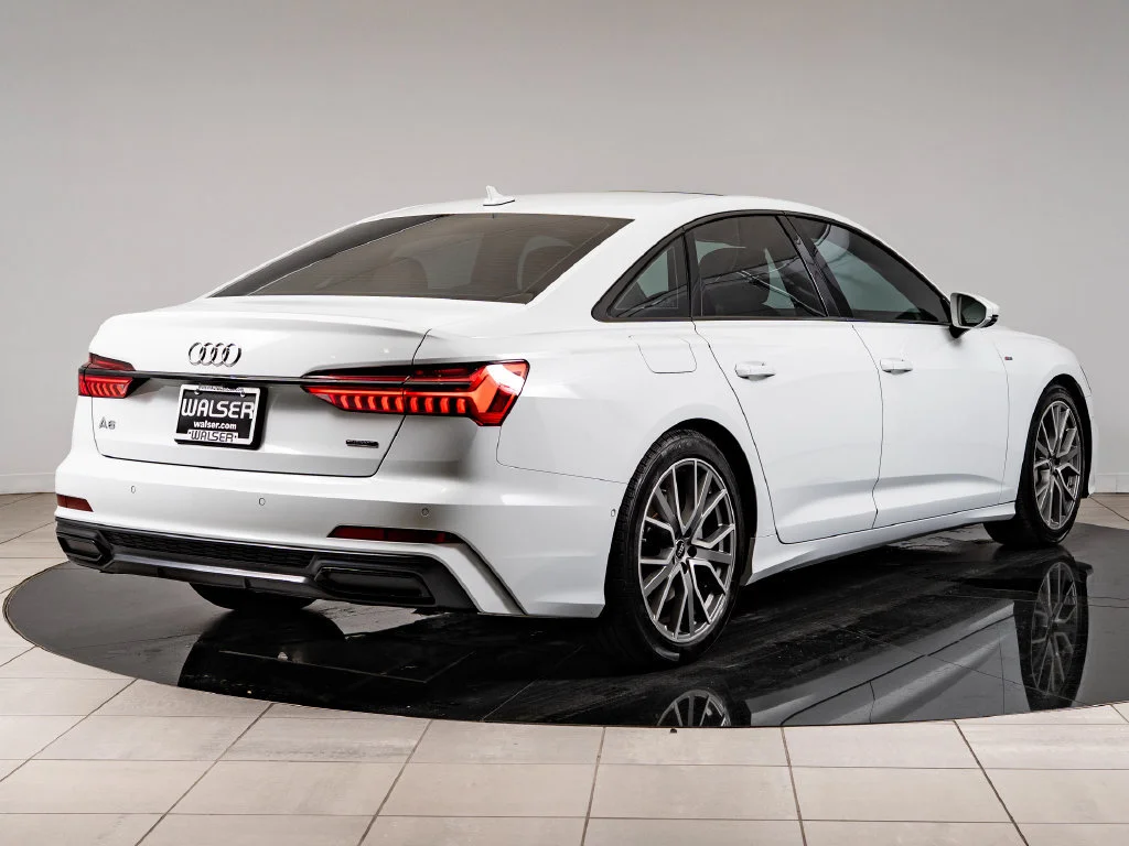 Used 2023 Glacier White Audi 55 Premium Plus image 10
