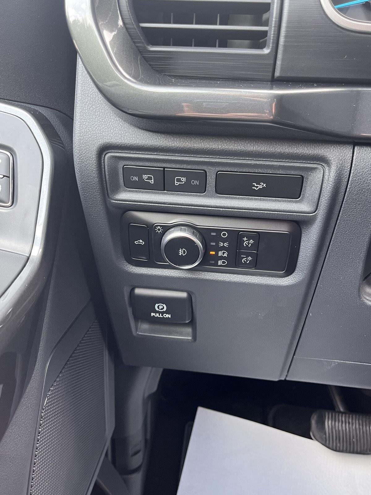 Used 2023 Atlas Blue Ford XLT image 21