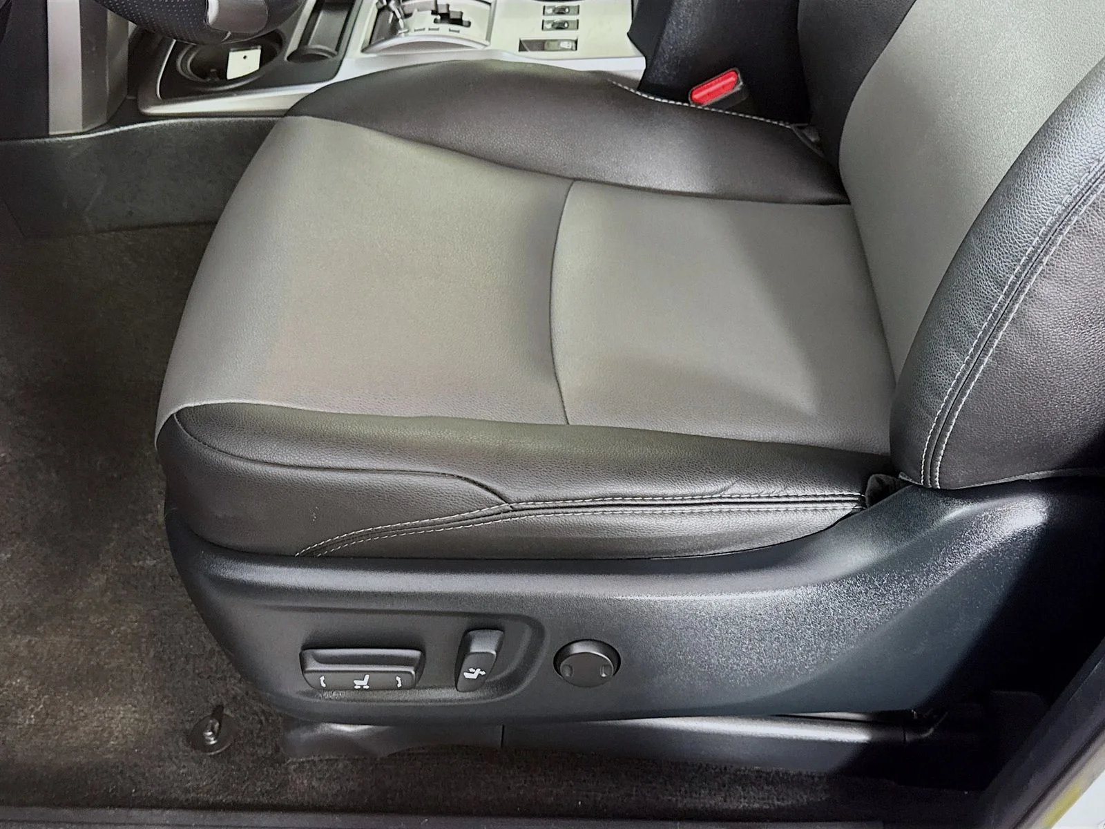 2024 Toyota 4Runner SR5 Premium - Photo 18