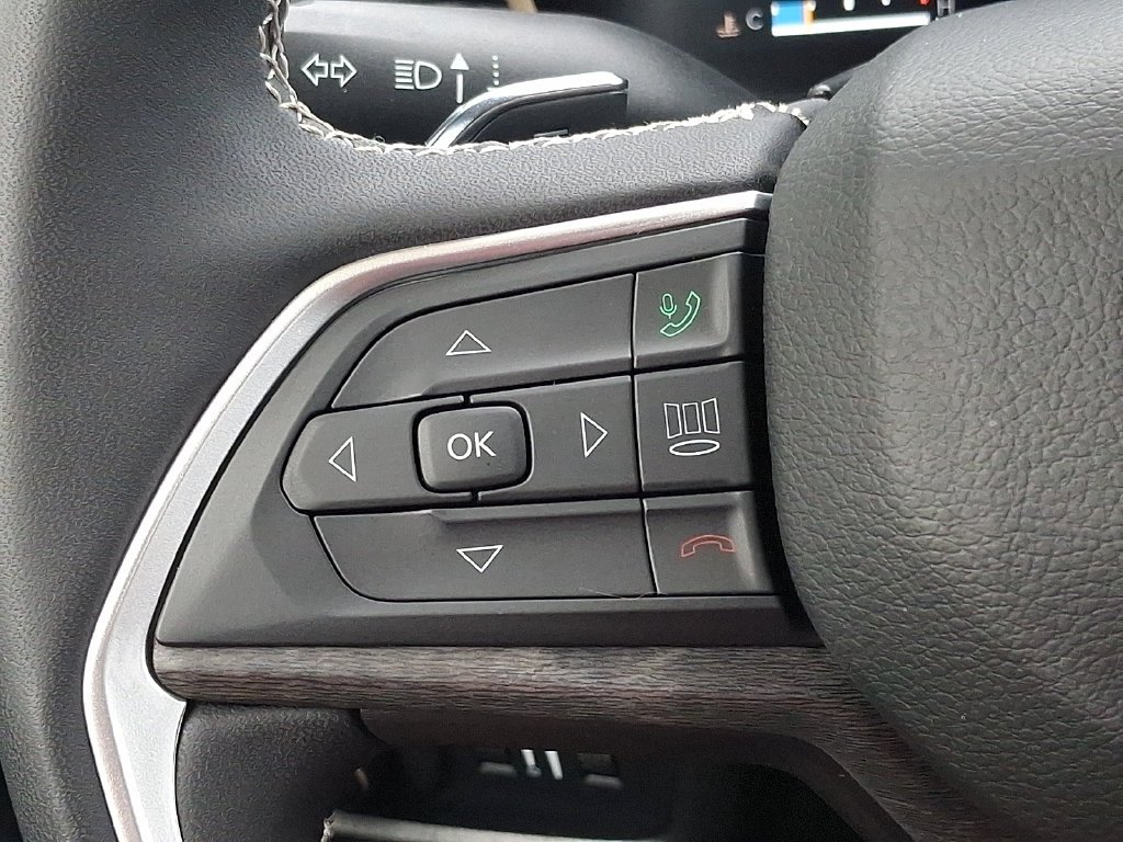 Used 2024 Red Jeep Limited image 22