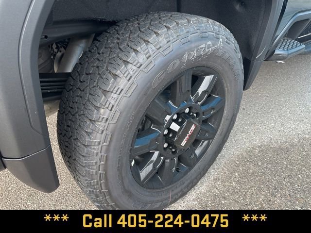 2026 GMC Sierra 2500HD AT4 - Photo 12