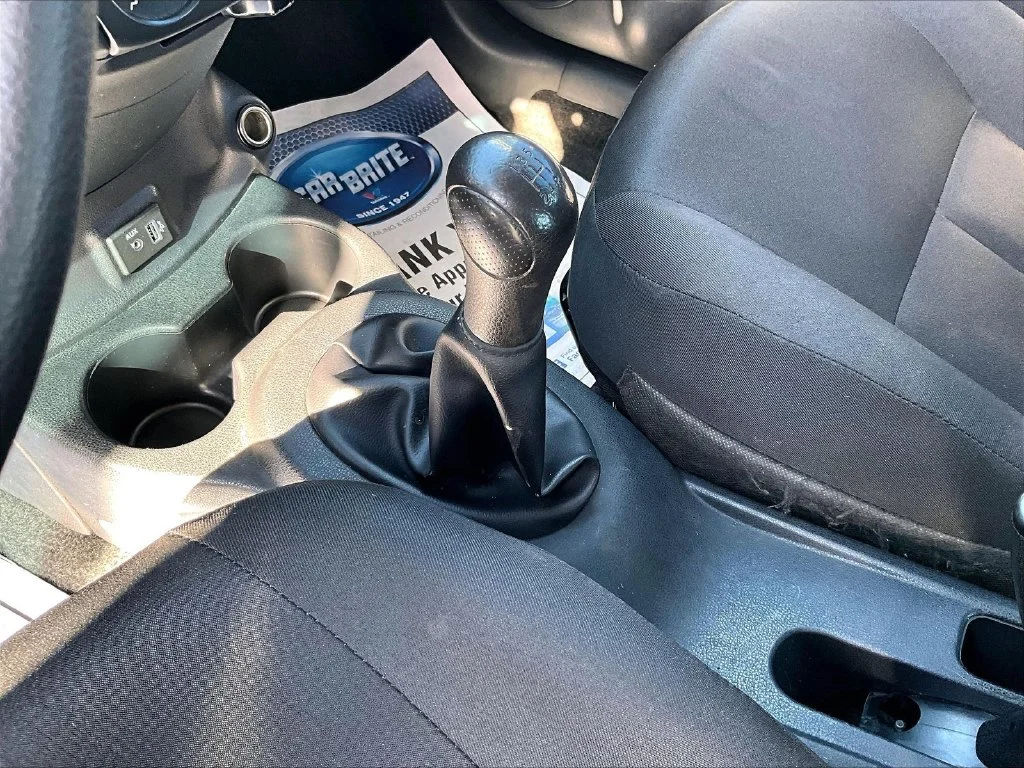 Used 2019 Silver Nissan 1.6 S image 15
