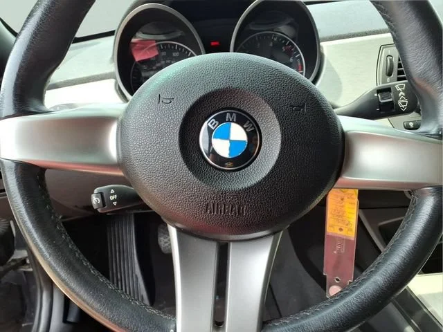 Used 2003  BMW 2.5i image 11