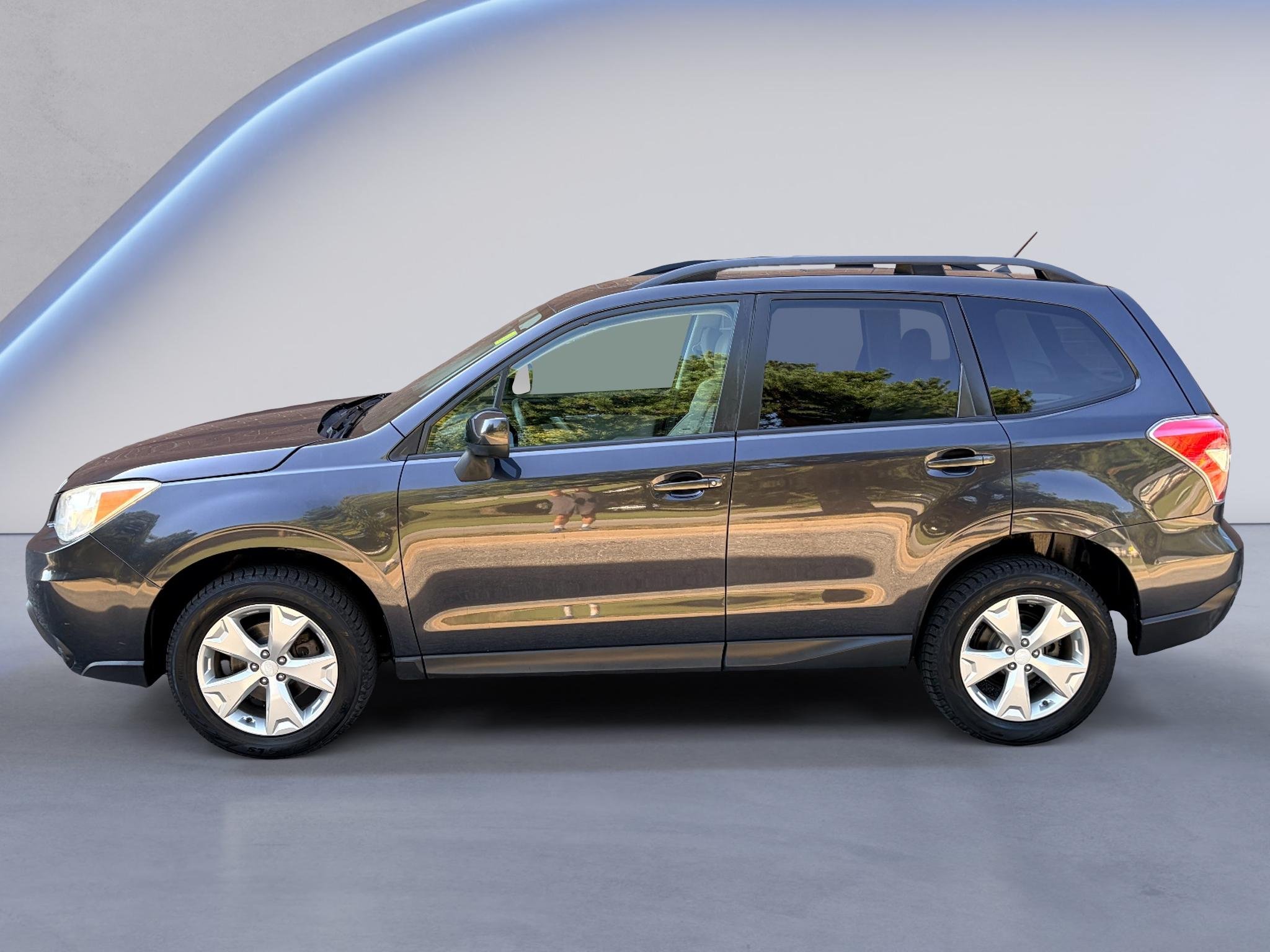 Used 2015 Dark Gray Metallic Subaru 2.5i Premium image 2