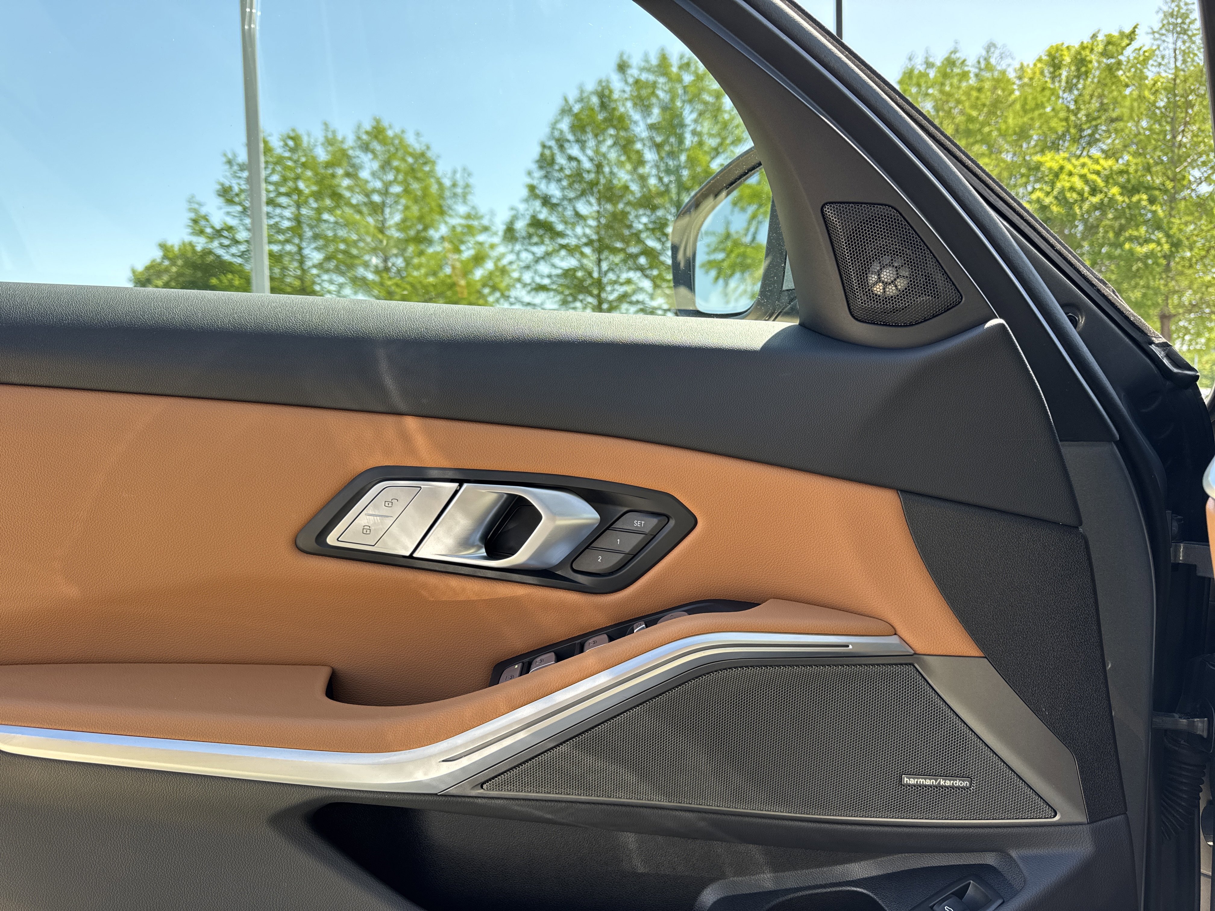 2025 BMW 3 Series 330i - Photo 21