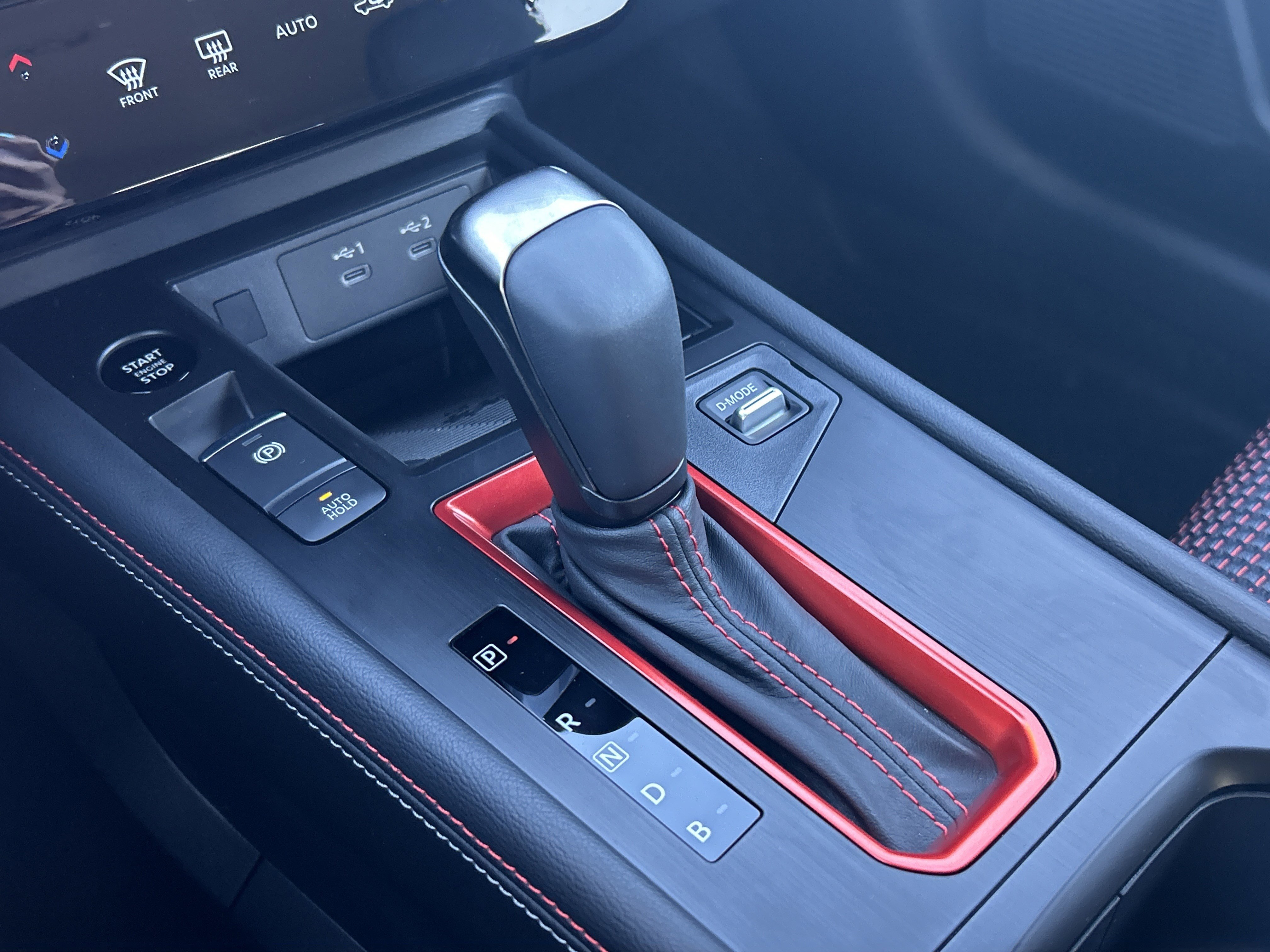2026 Nissan KICKS SR - Photo 9