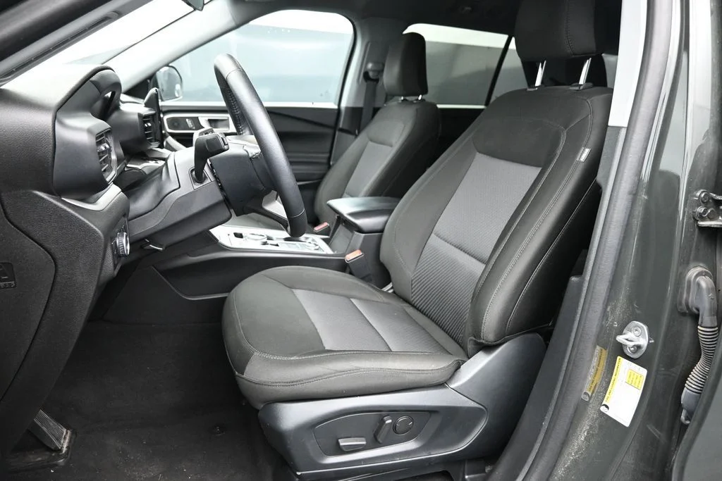 Used 2024 Green Ford XLT image 4