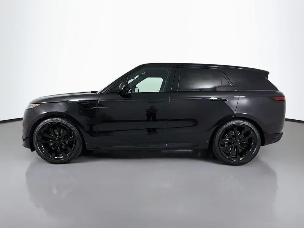 New 2027 Santorini Black Land Rover Dynamic SE image 8