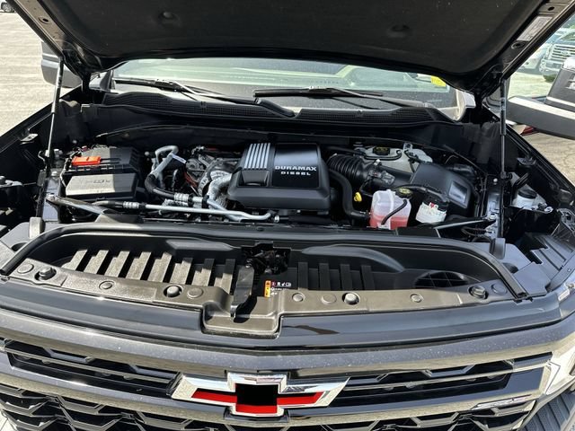 Used 2024 Black Chevrolet ZR2 image 19