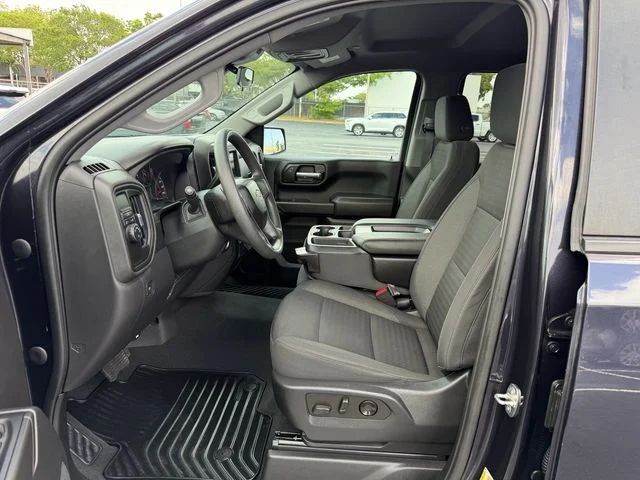 Used 2023 Gray Chevrolet Custom image 10