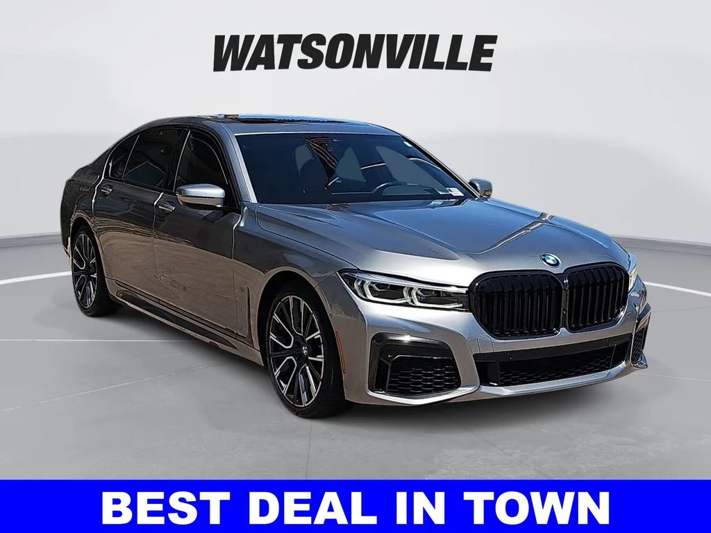 2021 BMW 7 Series 740i's photo