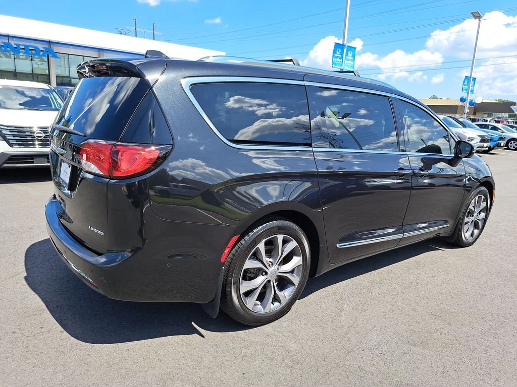 Used 2017 Black Chrysler Limited image 12