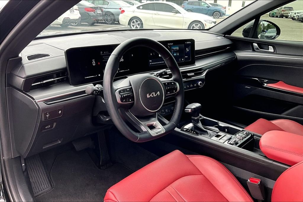 Used 2025 Black Kia GT-Line image 13