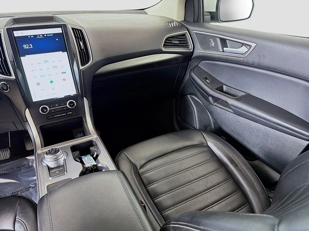 Used 2023 Oxford White Ford SEL image 26