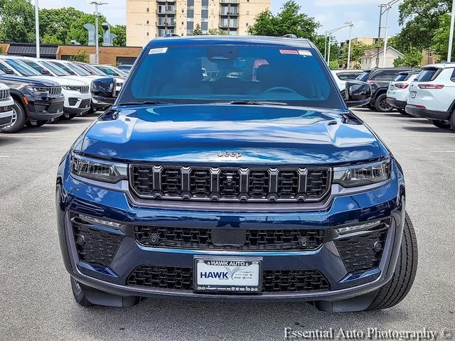 New 2026 Fathom Blue Pearl-Coat Exterior Paint Jeep Limited Reserve image 4