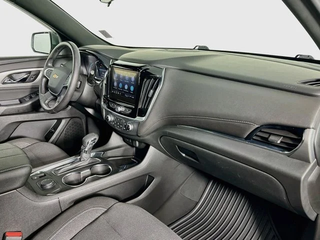 Used 2022 Gray Chevrolet 1LT image 39