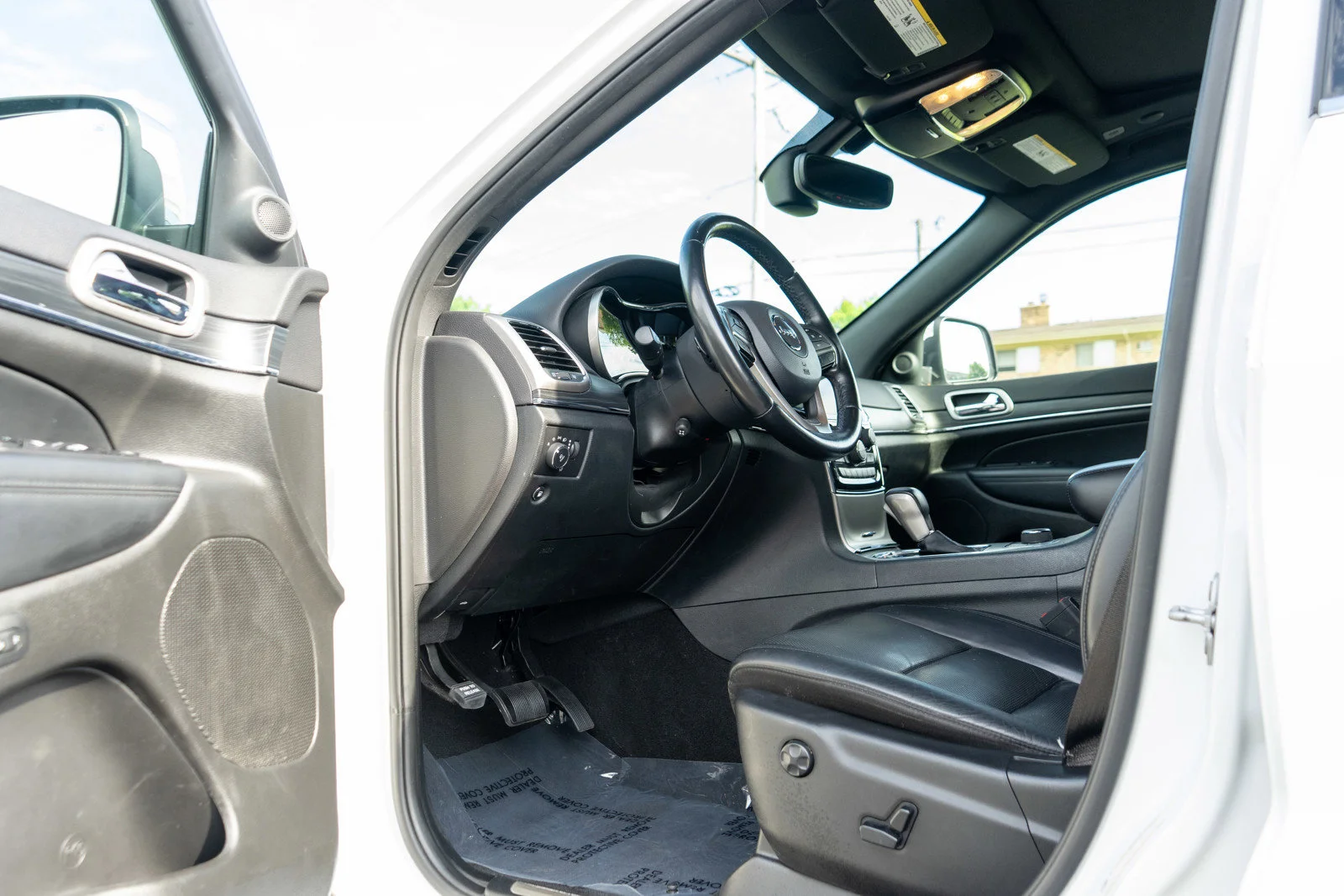 Used 2020 Bright White Clearcoat Jeep Limited image 14