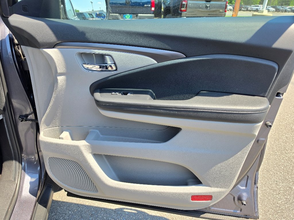 Used 2021 Gray Honda EX-L image 25