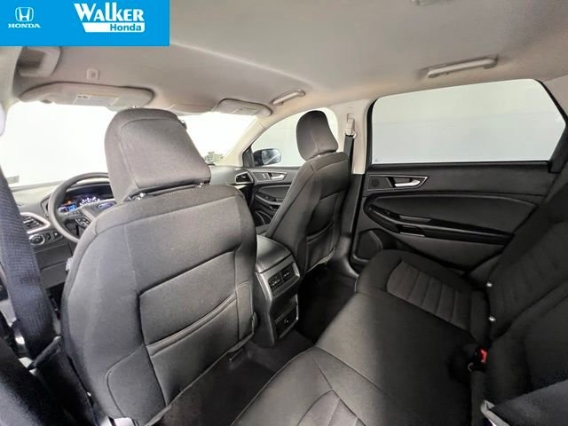 Used 2023 Black Ford SE image 16