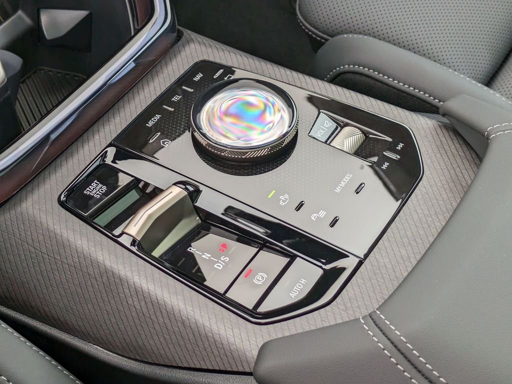 2025 BMW X3 30 - Photo 18