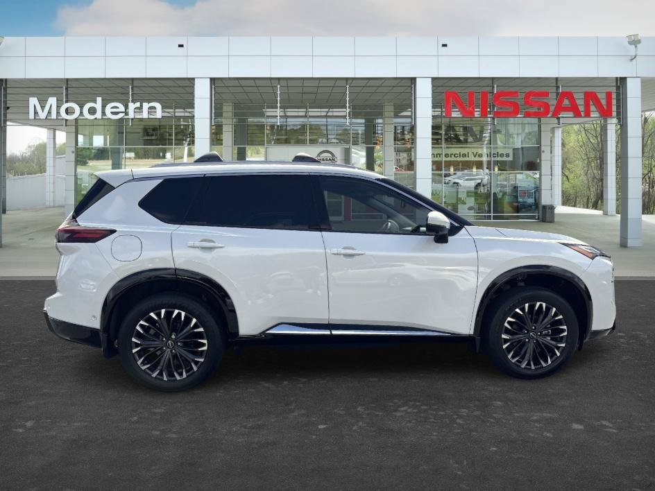 Used 2026 Everest White Pearl Tricoat Nissan Platinum image 6