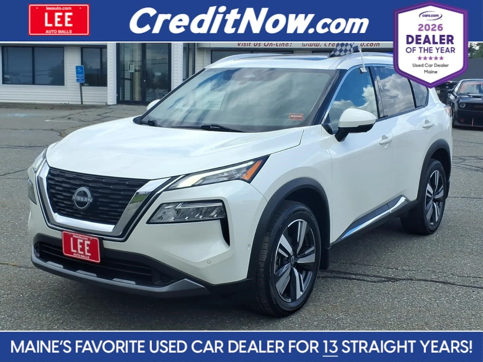 Used 2023 Pearl White Nissan SL image 1