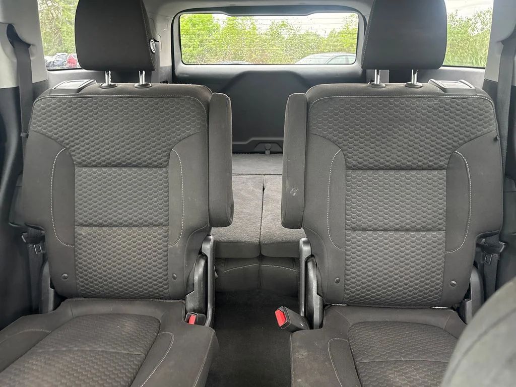 Used 2018 Blue GMC SLE-2 image 27