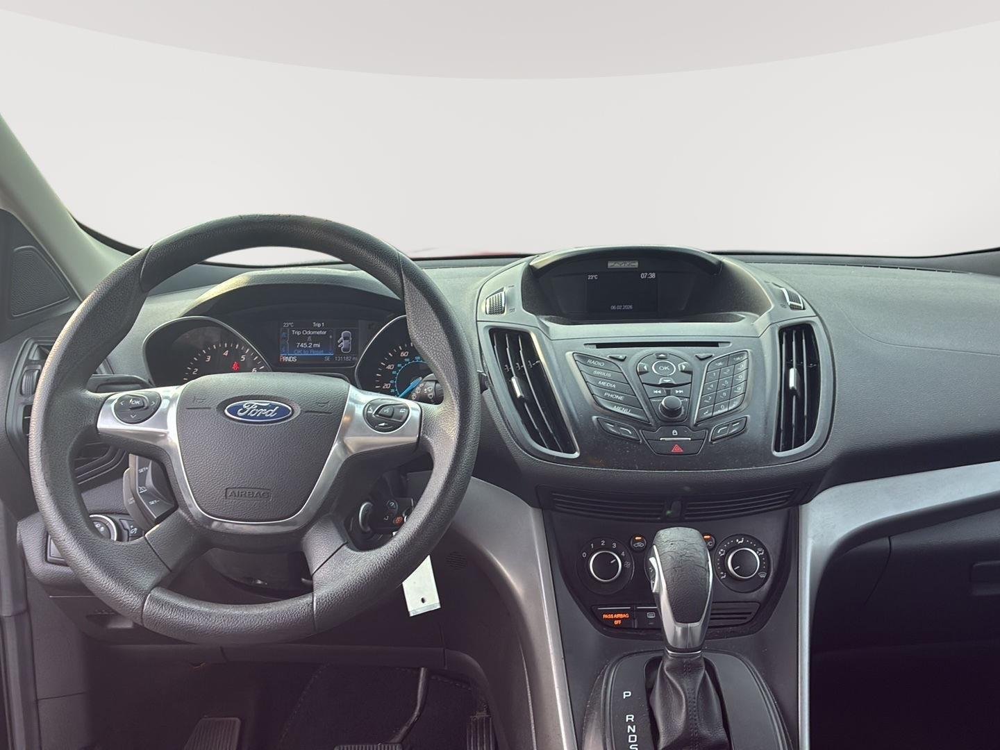 Used 2016 Shadow Black Ford SE image 4