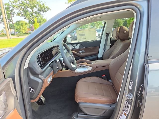 New 2026 Selenite Grey Metallic Mercedes-Benz GLS450 image 27