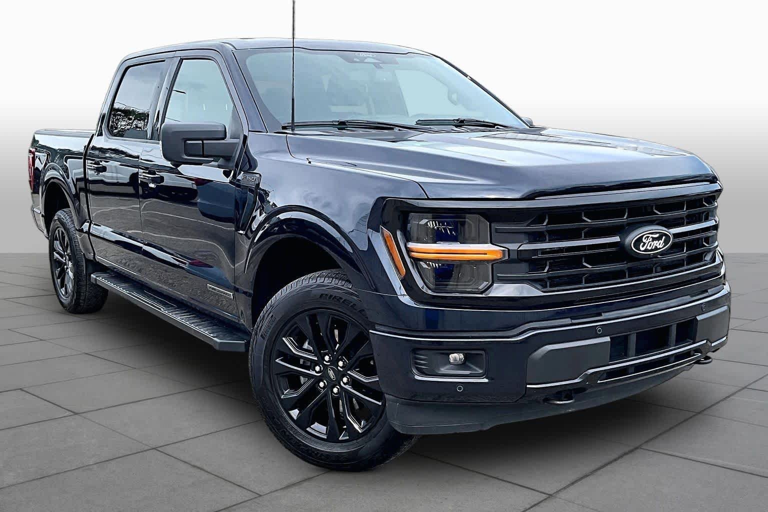 Certified Used 2025 Antimatter Blue Metallic Ford XLT image 5