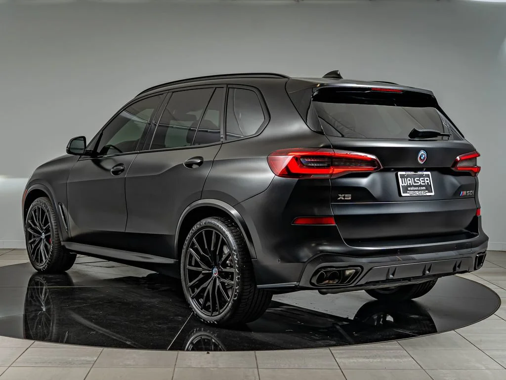 Used 2023 Special Order Color BMW M50i image 7