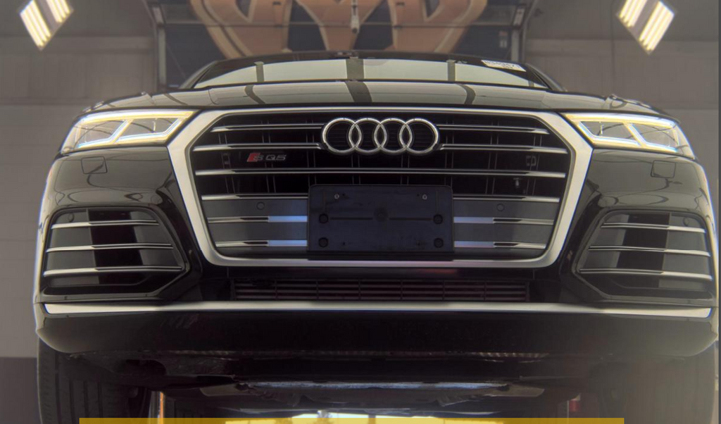 Used 2019  Audi 3.0T Premium Plus image 2