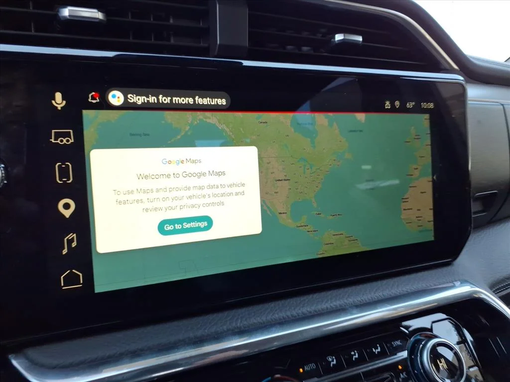 Used 2024 Black GMC Denali image 16