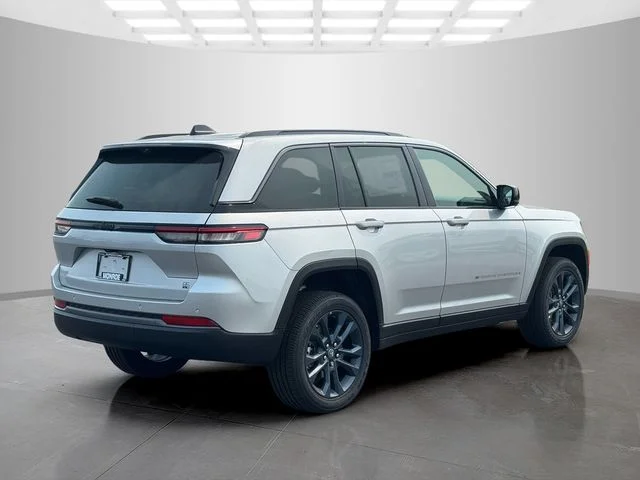 New 2026 Silver Zynith Jeep 85th Anniversary Edition image 7