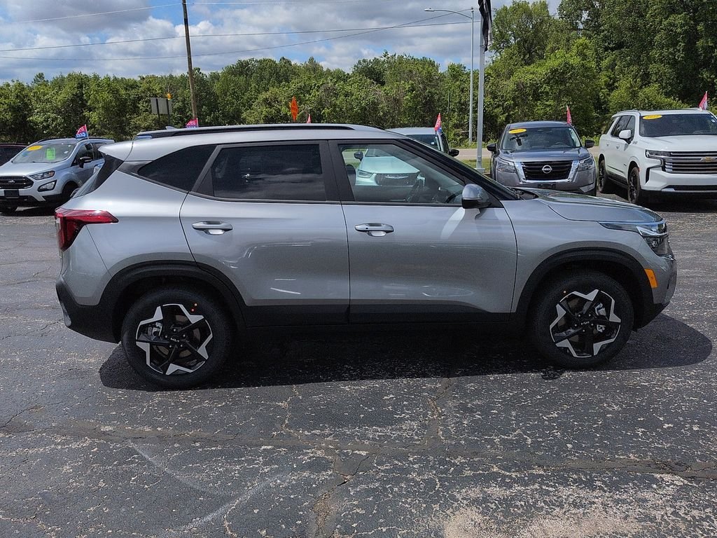 New 2026 Steel Gray Kia S image 2