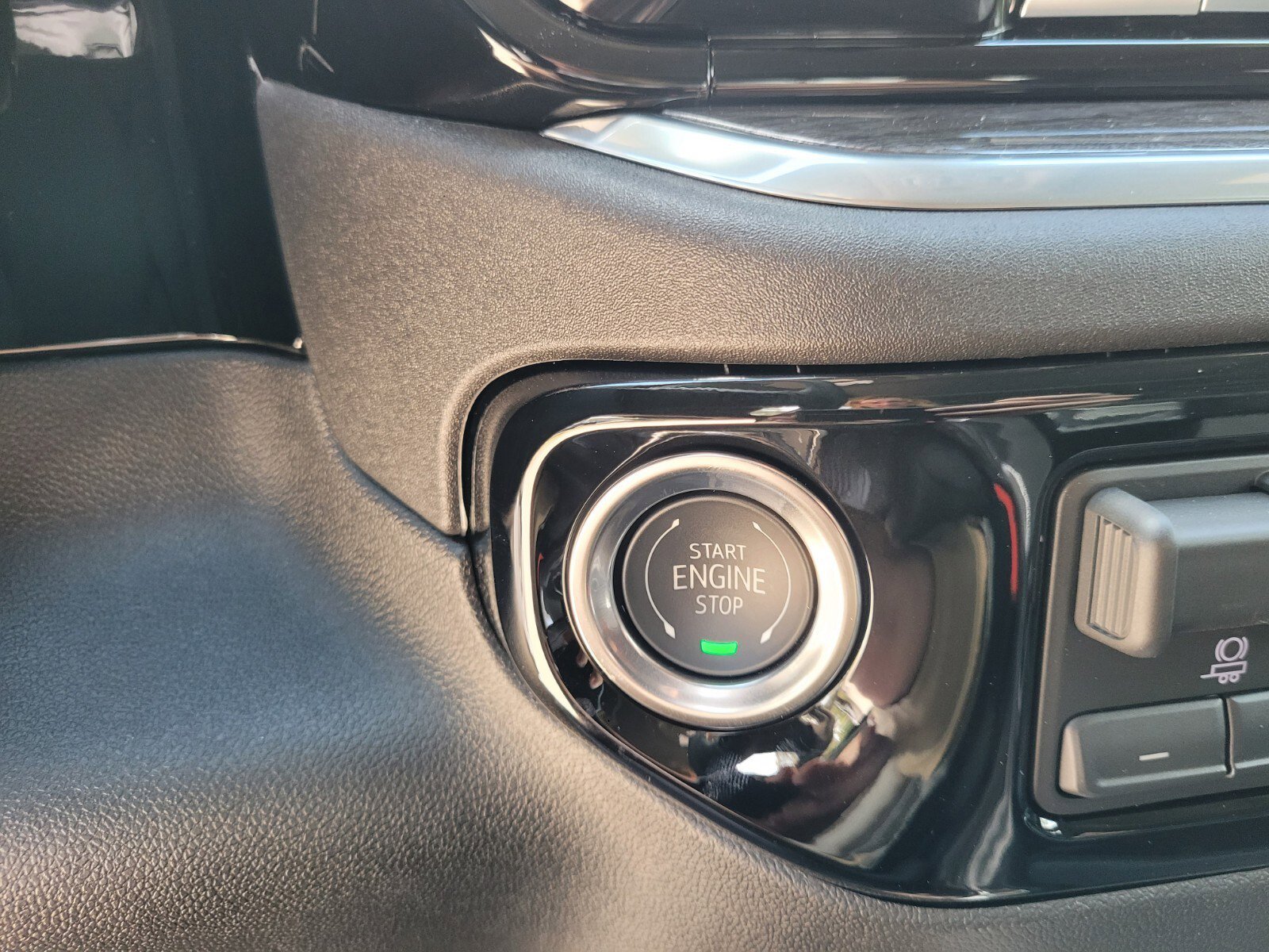 2026 Chevrolet Silverado 2500 HD LTZ - Photo 33