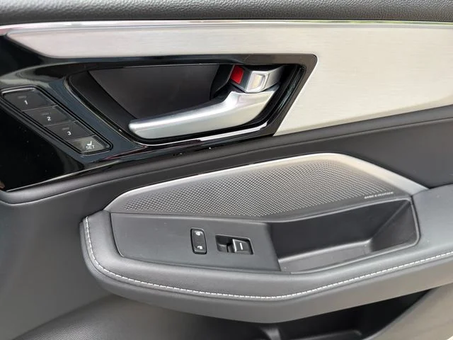 New 2026 Platinum White Pearl Acura Technology Package image 34