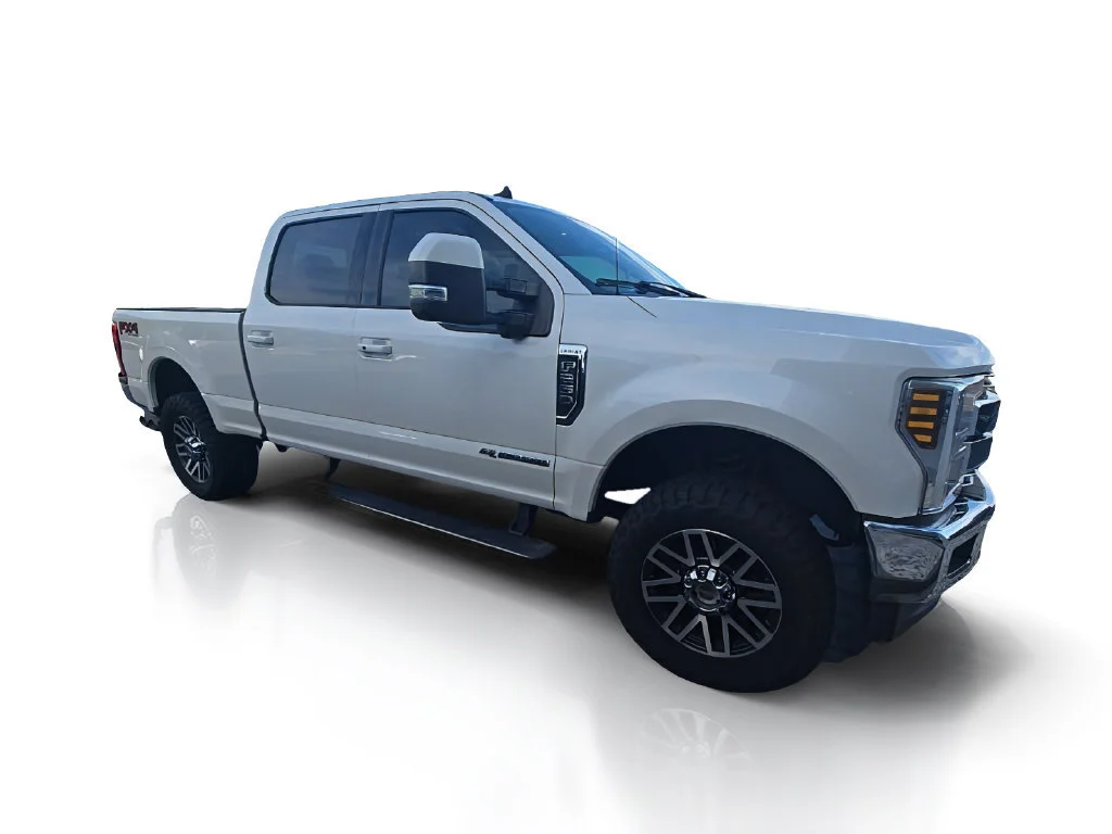 Used 2019 White Platinum Me Ford XL image 6