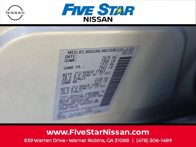 Used 2024 Silver Nissan S image 18